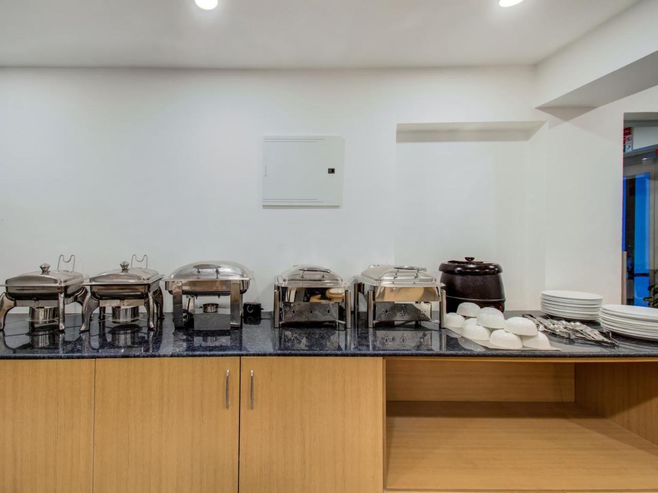 Oyo Townhouse 66 Nagpur Station Ca Road Otel Dış mekan fotoğraf