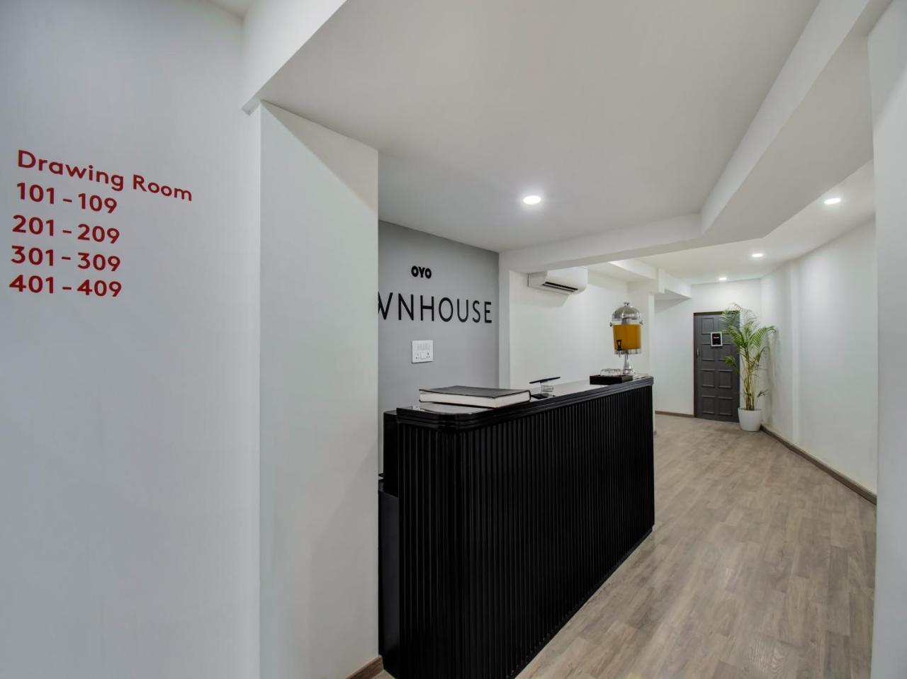 Oyo Townhouse 66 Nagpur Station Ca Road Otel Dış mekan fotoğraf